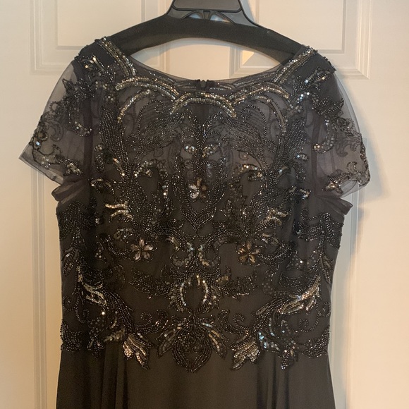 Xcape Evenings “Jerri” beaded short sleeve chiffon gown - Picture 3 of 13